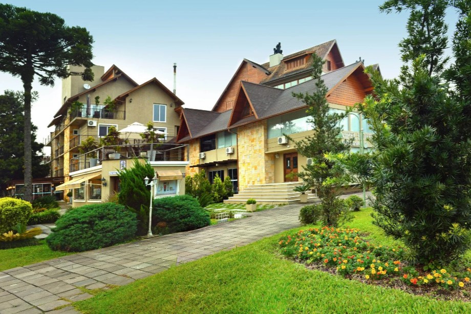 Sky Hotel & Spa